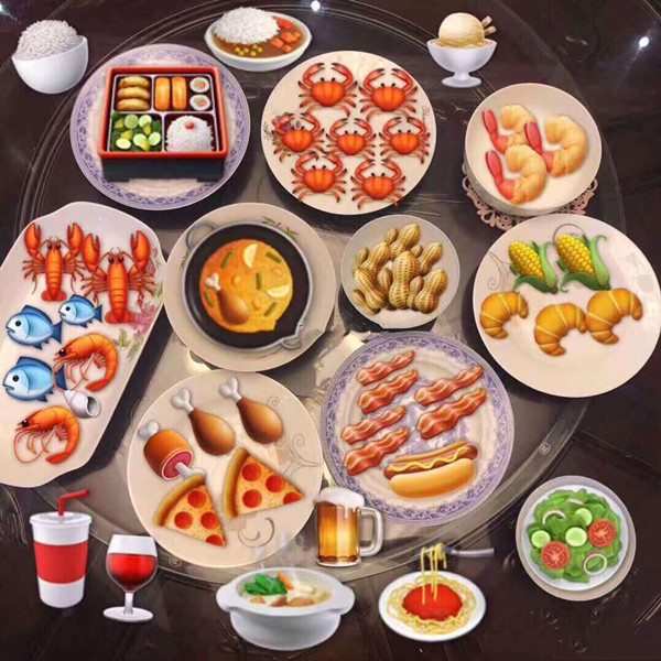 盘子里p满emoji食物图片