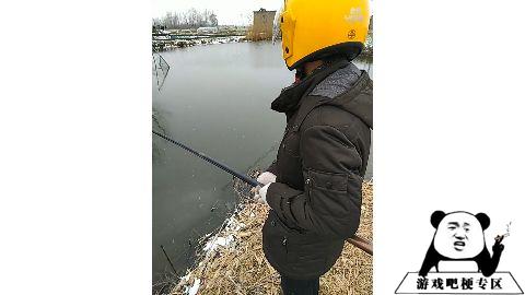 钓鱼记得带头盔是什么梗 为什么钓鱼戴头盔原因出处